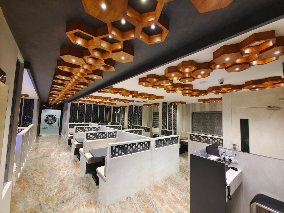 Hotel Thousand Pillars ワランガル エクステリア 写真